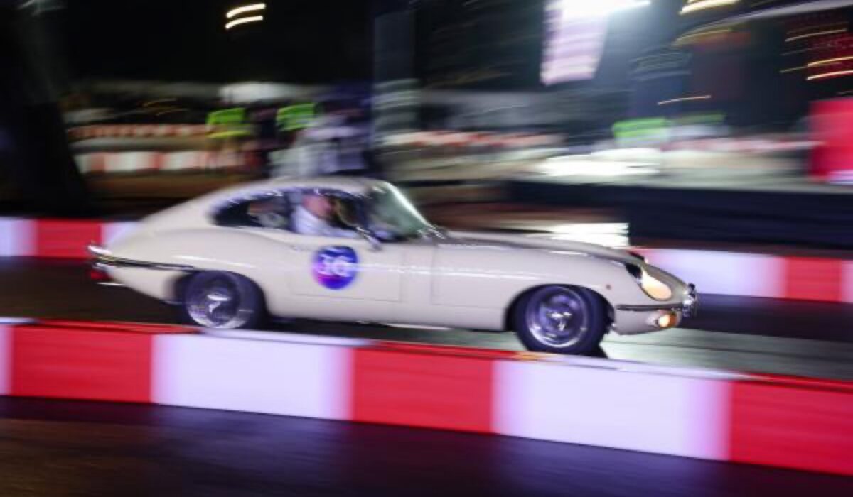 Tirana Grand Prix — Jaguar on Circuit